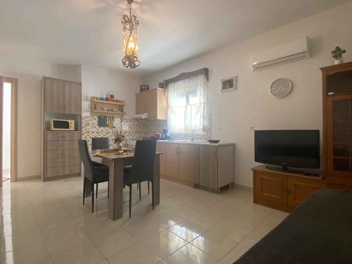 Galini Apartment Karpathos Exterior foto